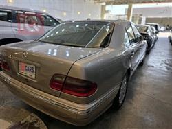 مرسيدس بنز E-Class